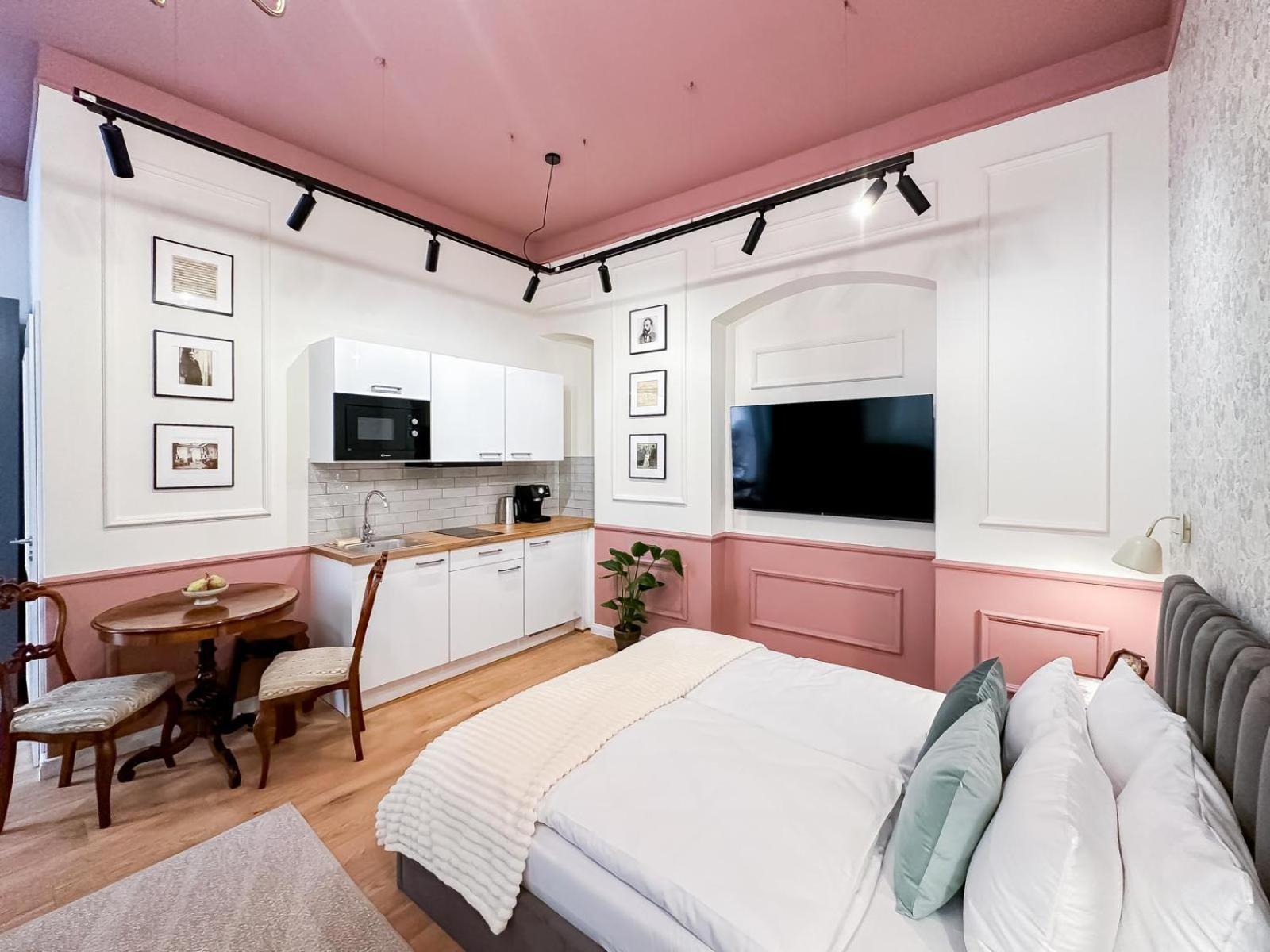 Turnkey I Antonin Dvorak Apartments ปราก ภายนอก รูปภาพ