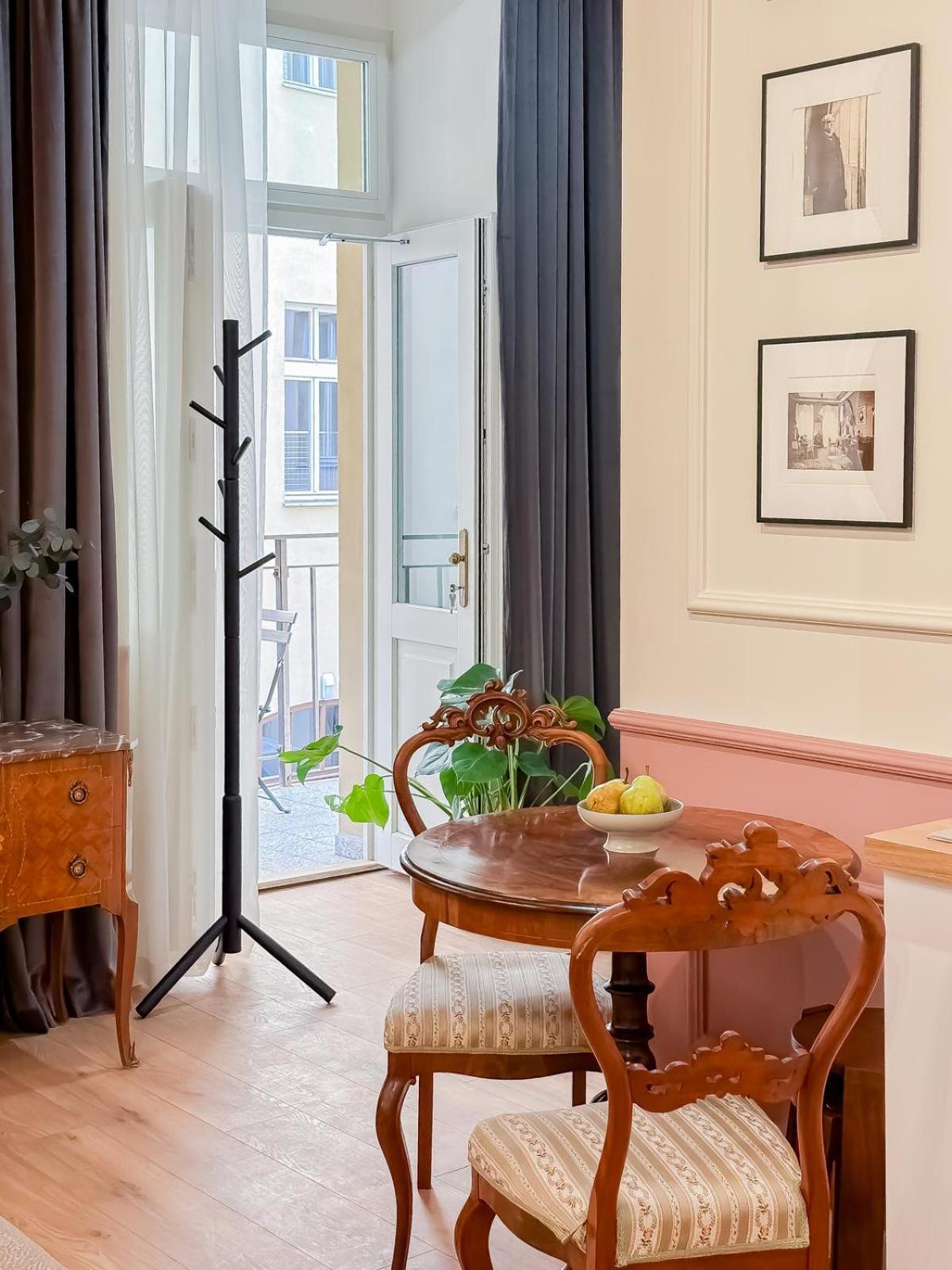 Turnkey I Antonin Dvorak Apartments ปราก ภายนอก รูปภาพ